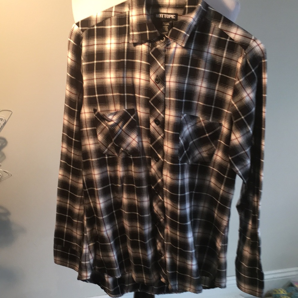 Hot Topic Plaid shirt